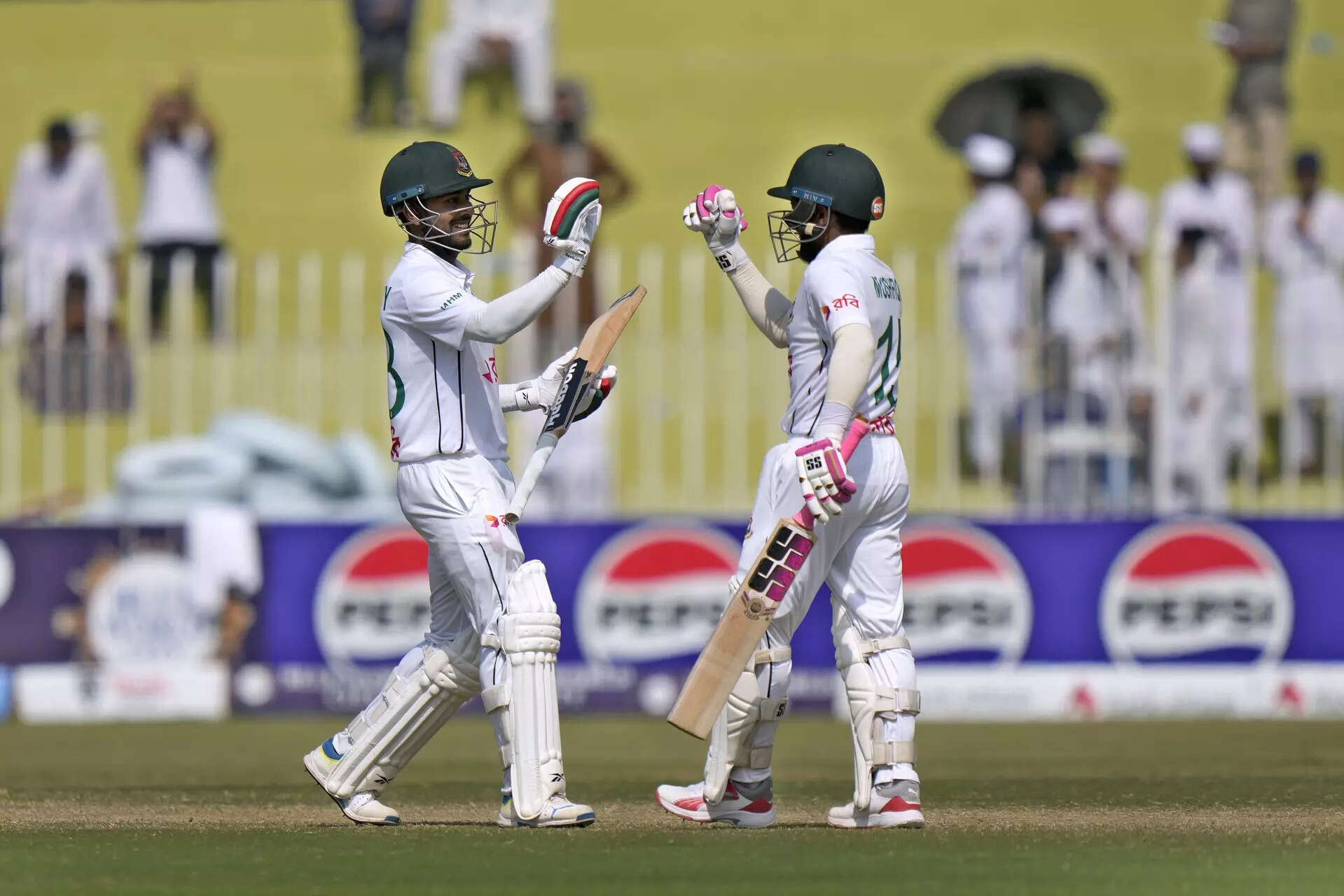 1st Test: Bangladesh fight back puts them back into contest against SA