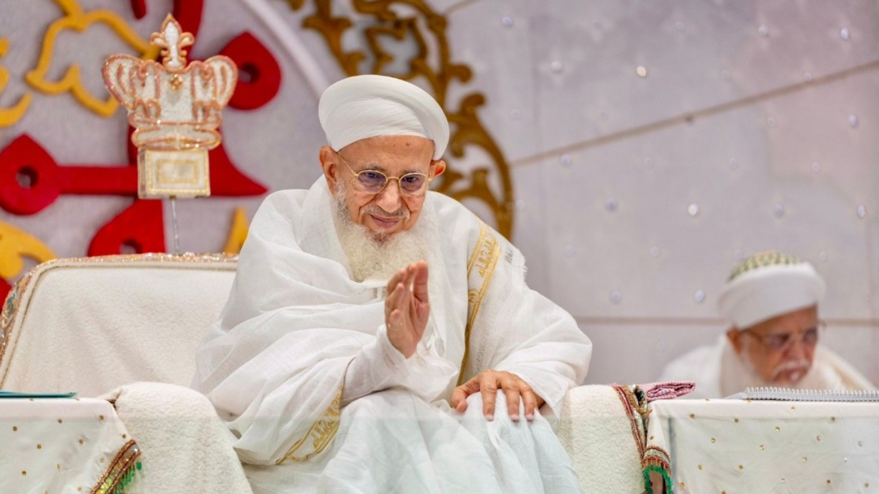 Around 80,000 Dawoodi Bohras attend Syedna Mufaddal Saifuddin's sermon on  lifelong learning & education