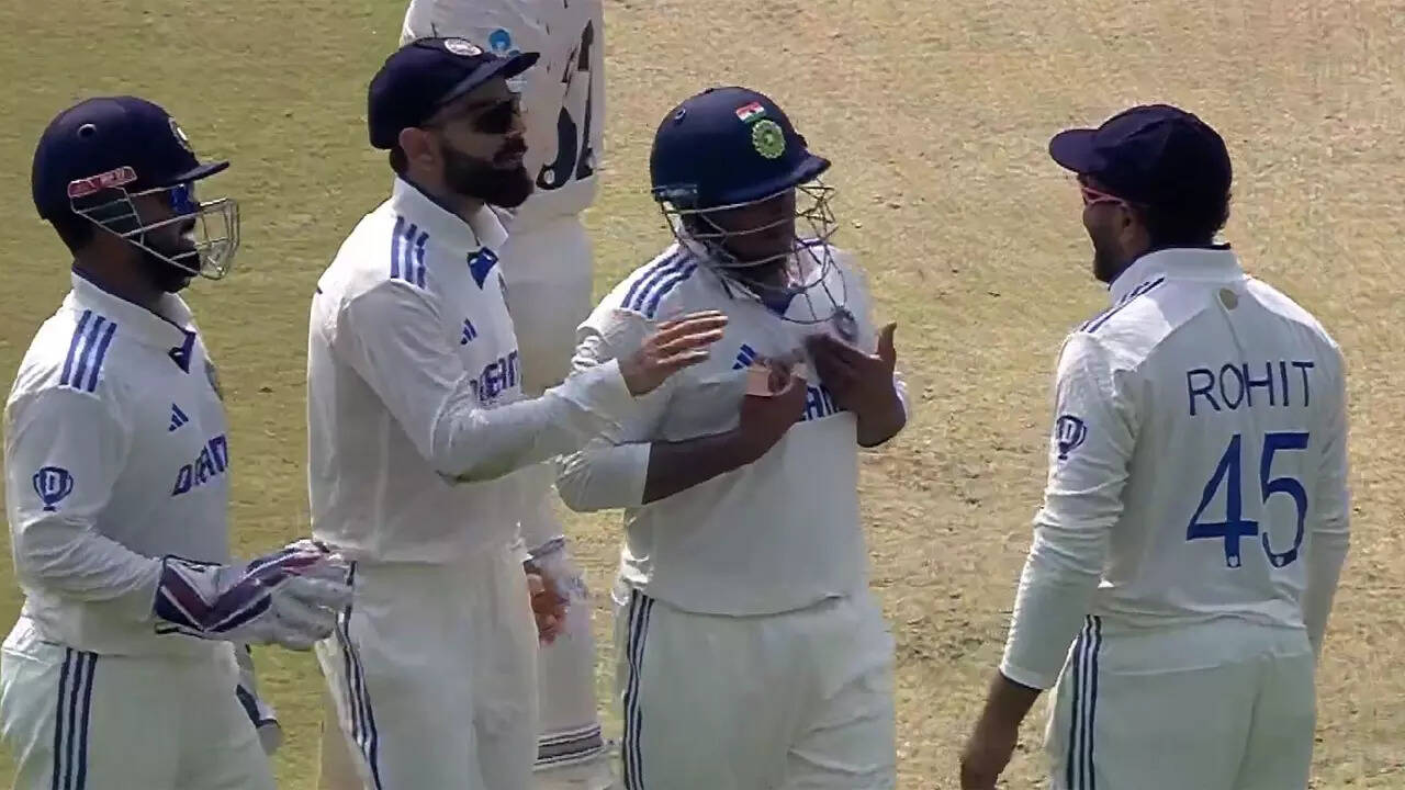 'Out Hai... Out Hai': Sarfaraz pleads Rohit to take review, watch video