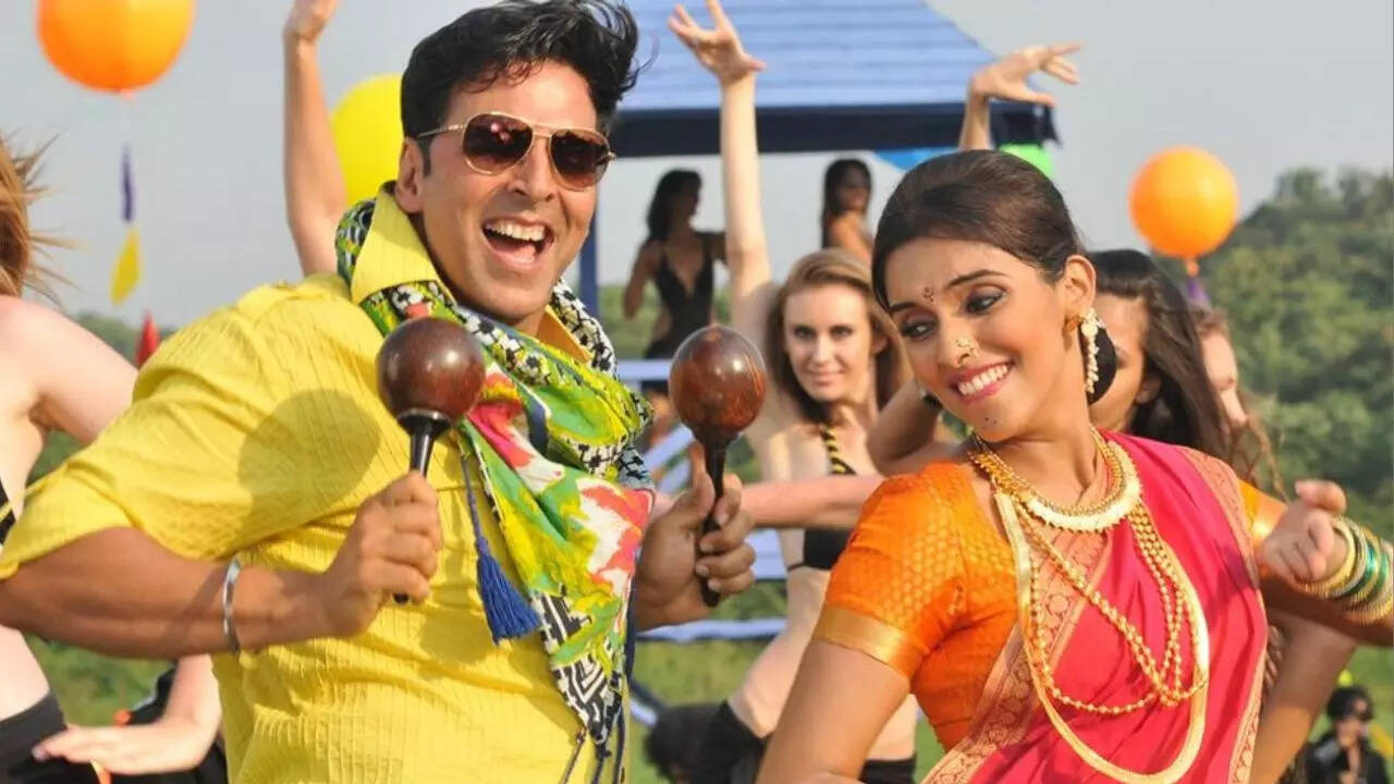 When Akshay kept a plane on standby during Asin’s daughter