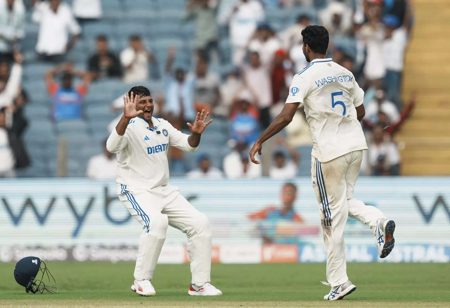 Gavaskar changes tune after Sundar takes 7/59