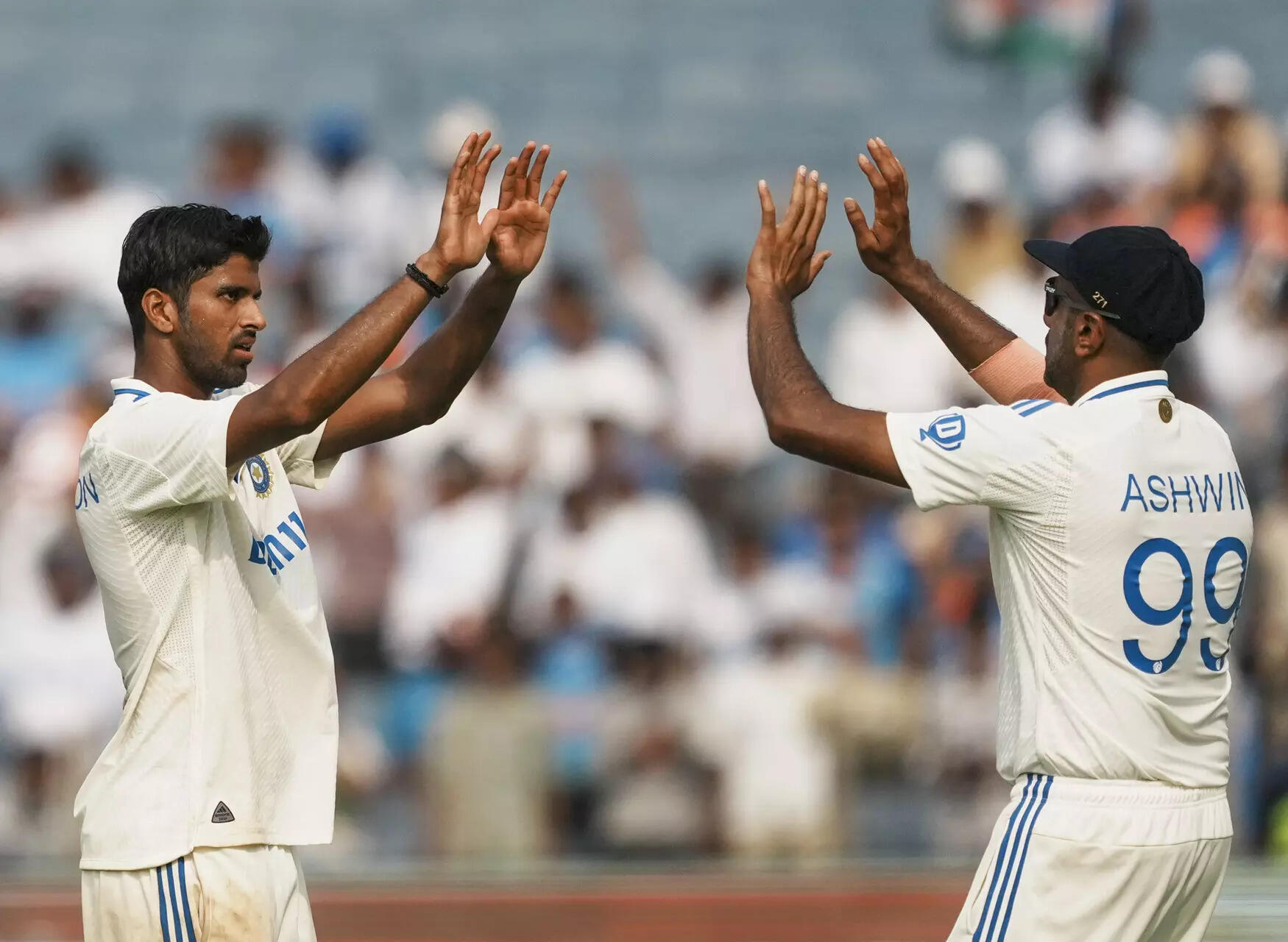 In just his 5th Test, Sundar equals Ashwin's record