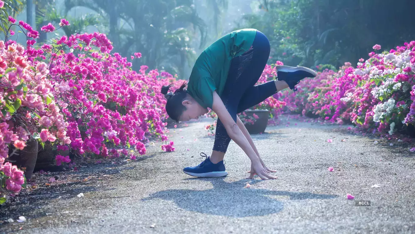 How long one can stand like a flamingo? The one-leg pose reflects volumes about one’s age and health