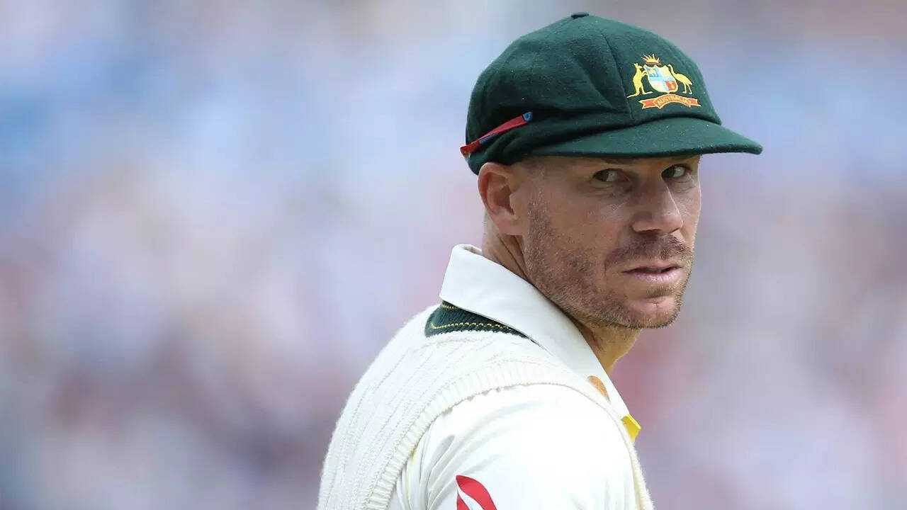 Warner's ban lifted 6 years after ball-tampering scandal