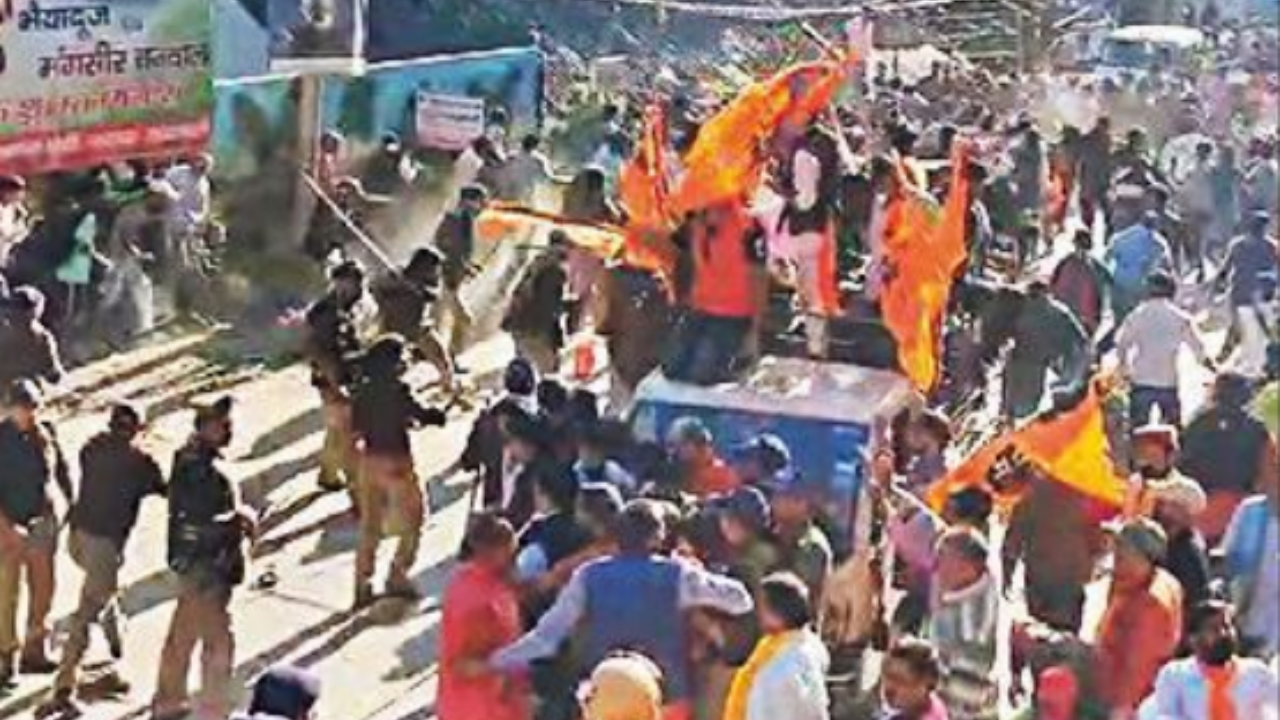 4 cops hurt as violence erupts at anti-mosque rally in Uttarkashi