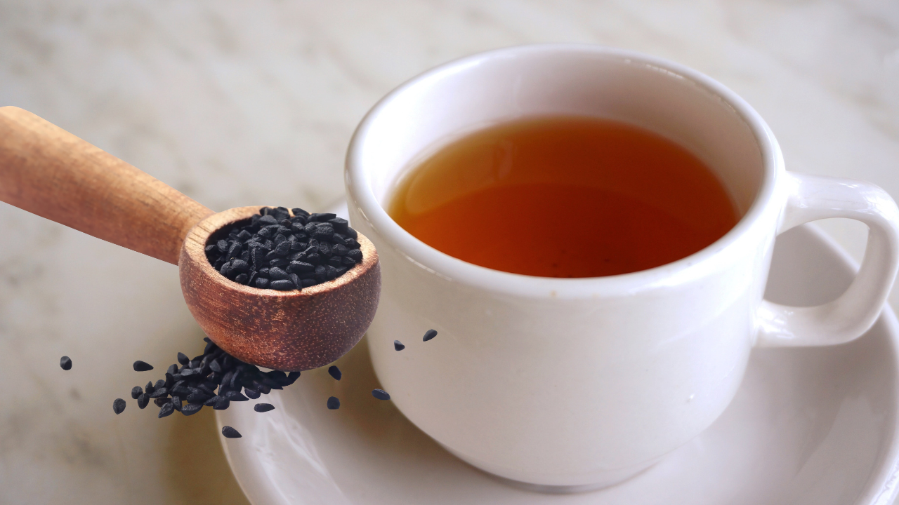 6 benefits of drinking kalonji seed tea every night