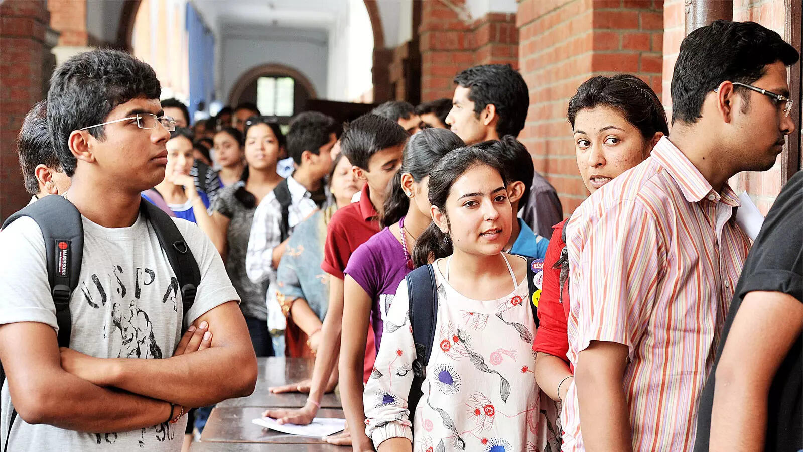 NTA Clarifies Scribe Eligibility for JEE Main 2025 – Who Qualifies and How to Apply