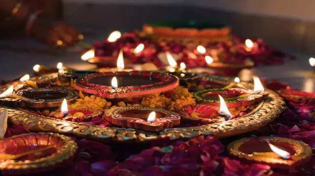 Priests clear air, confirm Diwali on Thursday