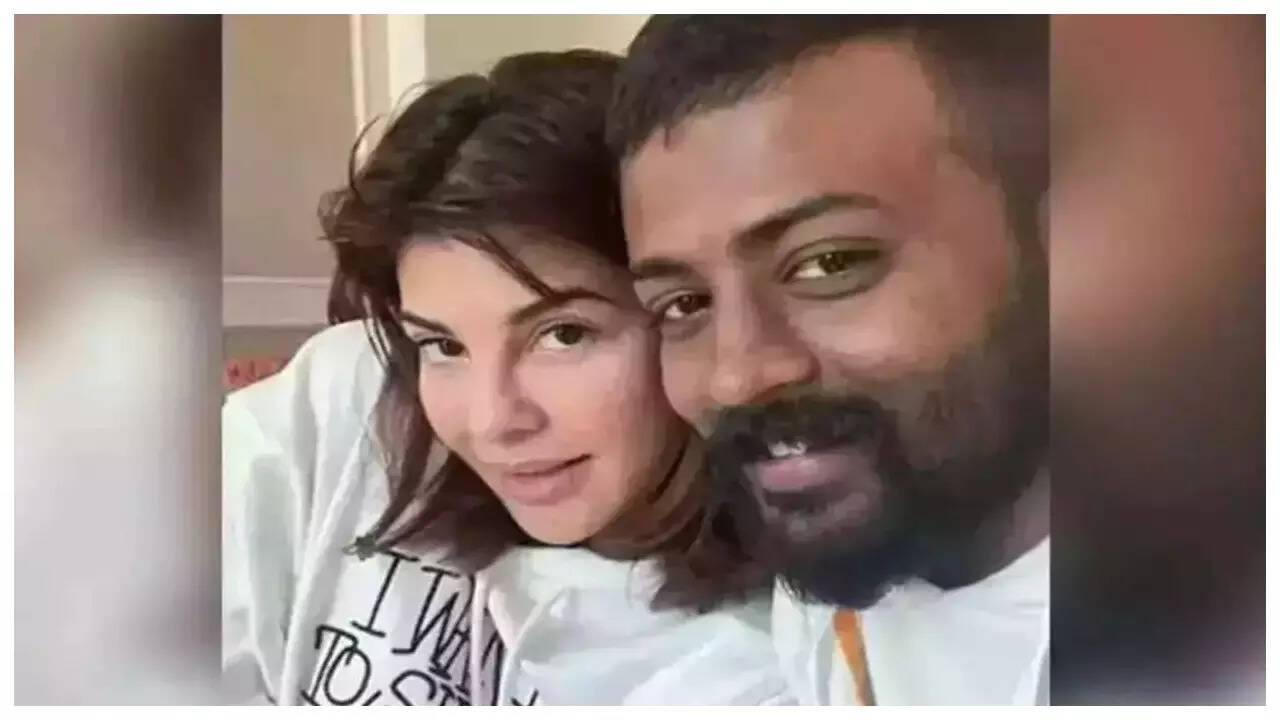 Sukesh pens love-filled letter for Jacqueline on Diwali