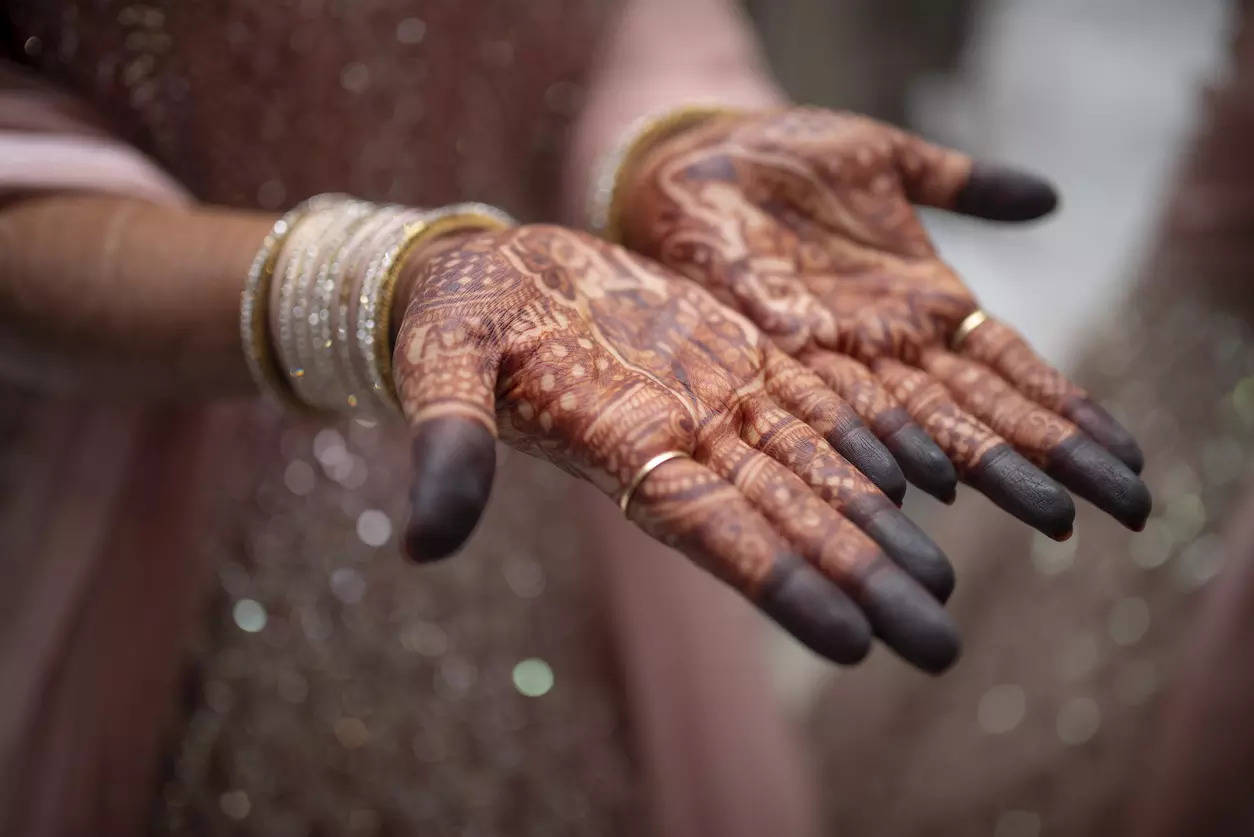 Unique Mehendi designs for Diwali 2024