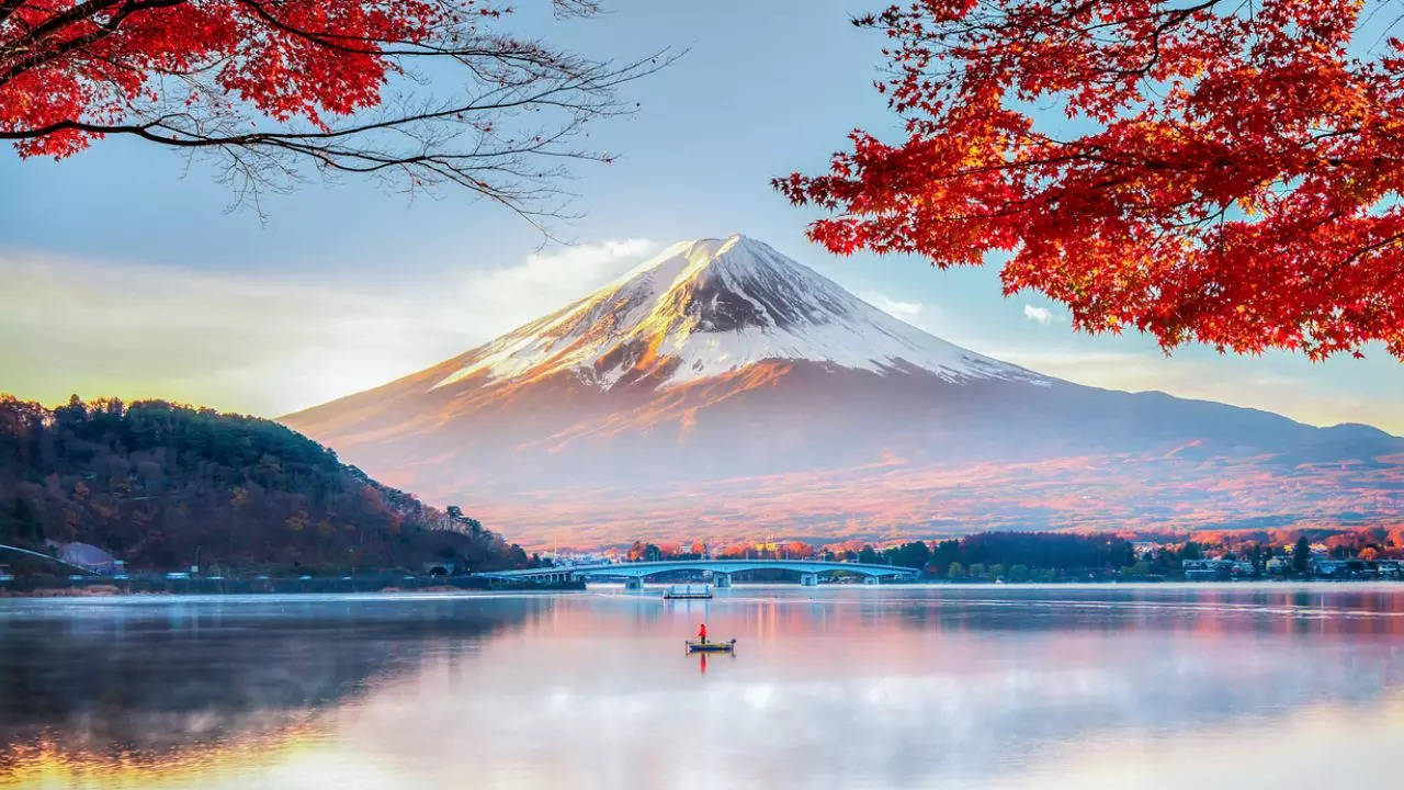 Why everyone's talking about Japan's Mount Fuji