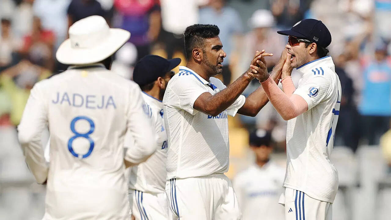 3rd Test Live: Sundar takes India past NZ's first innings total