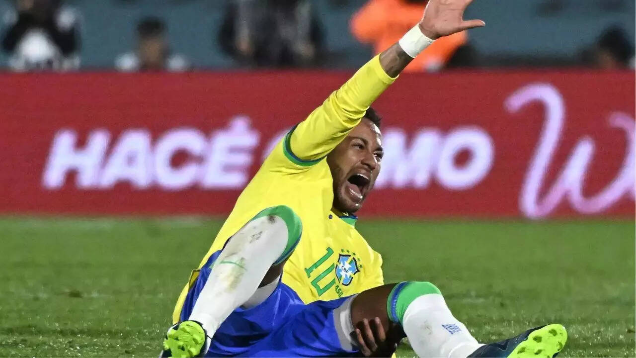 Brazil World Cup qualifiers squad: Neymar still out