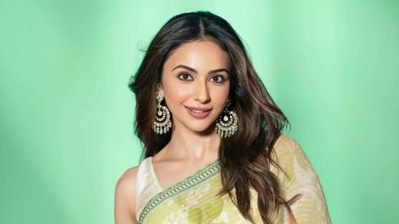 Rakul TROLLED for comment on firecrackers