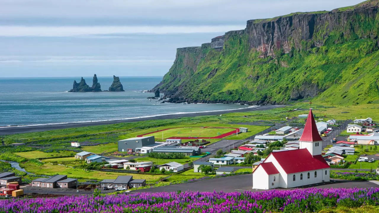 6 reasons to visit Iceland once in a lifetime