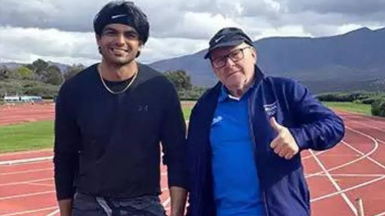 Neeraj Chopra’s heartfelt farewell message to coach Klaus Bartonietz