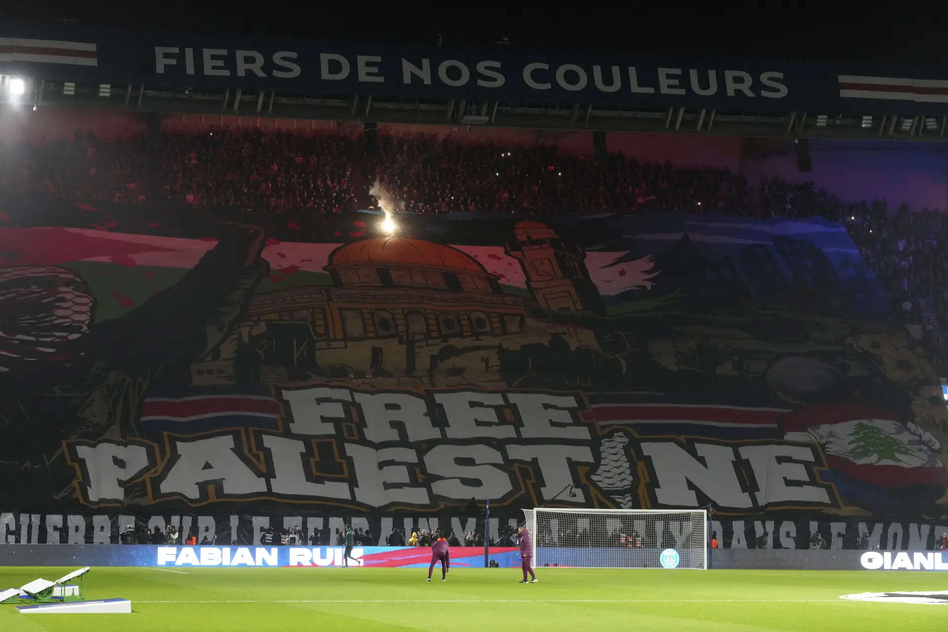 PSG fans unfurl giant 'Free Palestine' banner