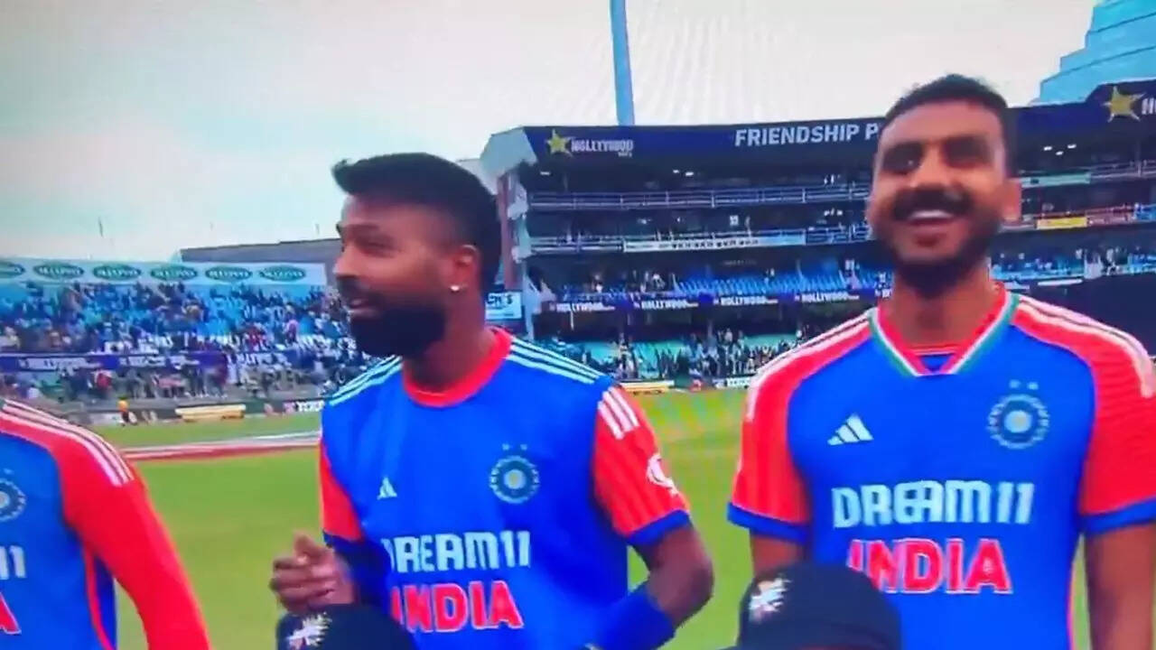 Viral Video: India national anthem abruptly stops twice vs SA