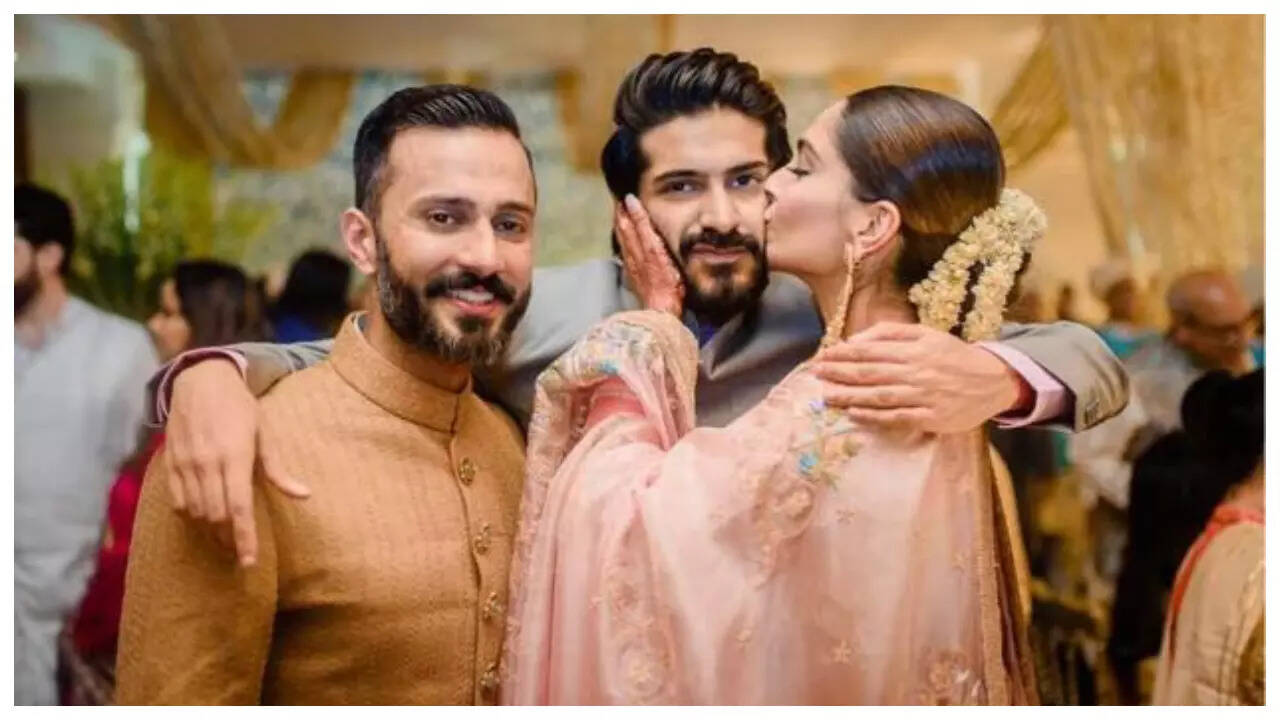 When Harsh refused to give wedding gift to Sonam