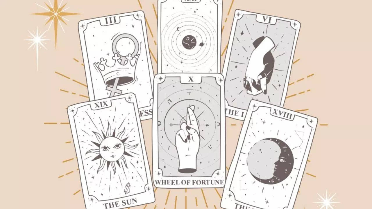 Setting intentions with Tarot cards on 11/11: A guide to clarity and focus – Times of India