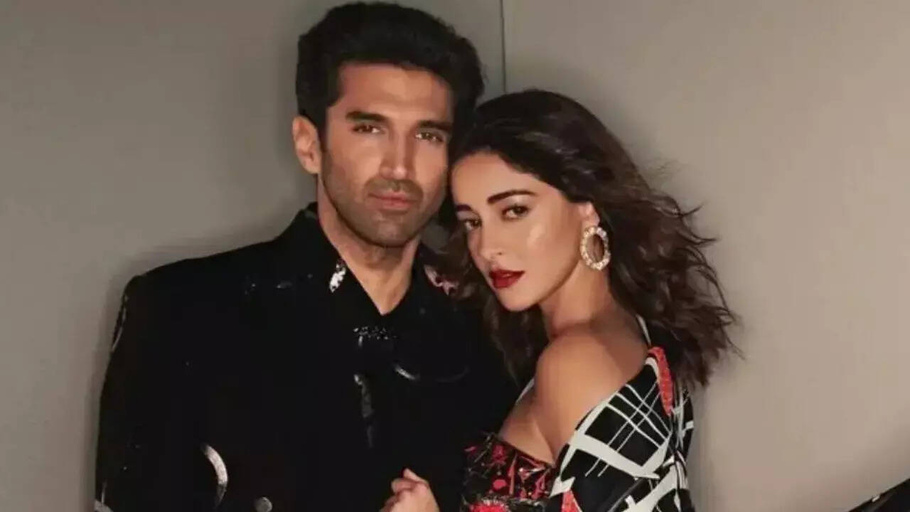 Chunky likes a post mocking Aditya-Ananya's relationship