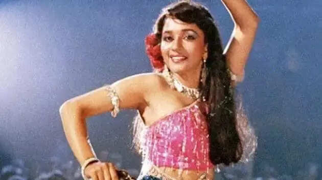 Tezaab turns 36: Madhuri shot Ek Do Teen with high fever