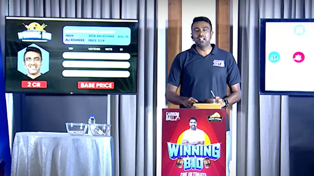 Watch: 'Auctioneer' Ashwin auctions himself ahead of IPL mega auction