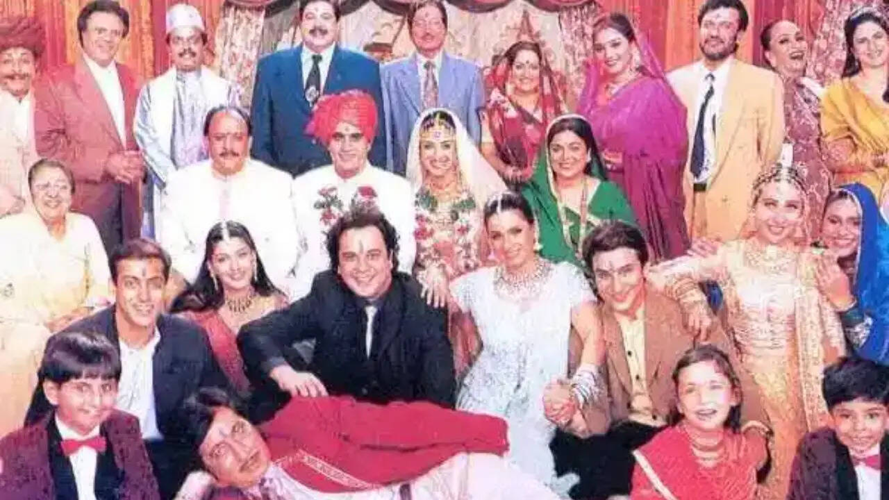 Mahesh says Neelam was irritated when he fell on her