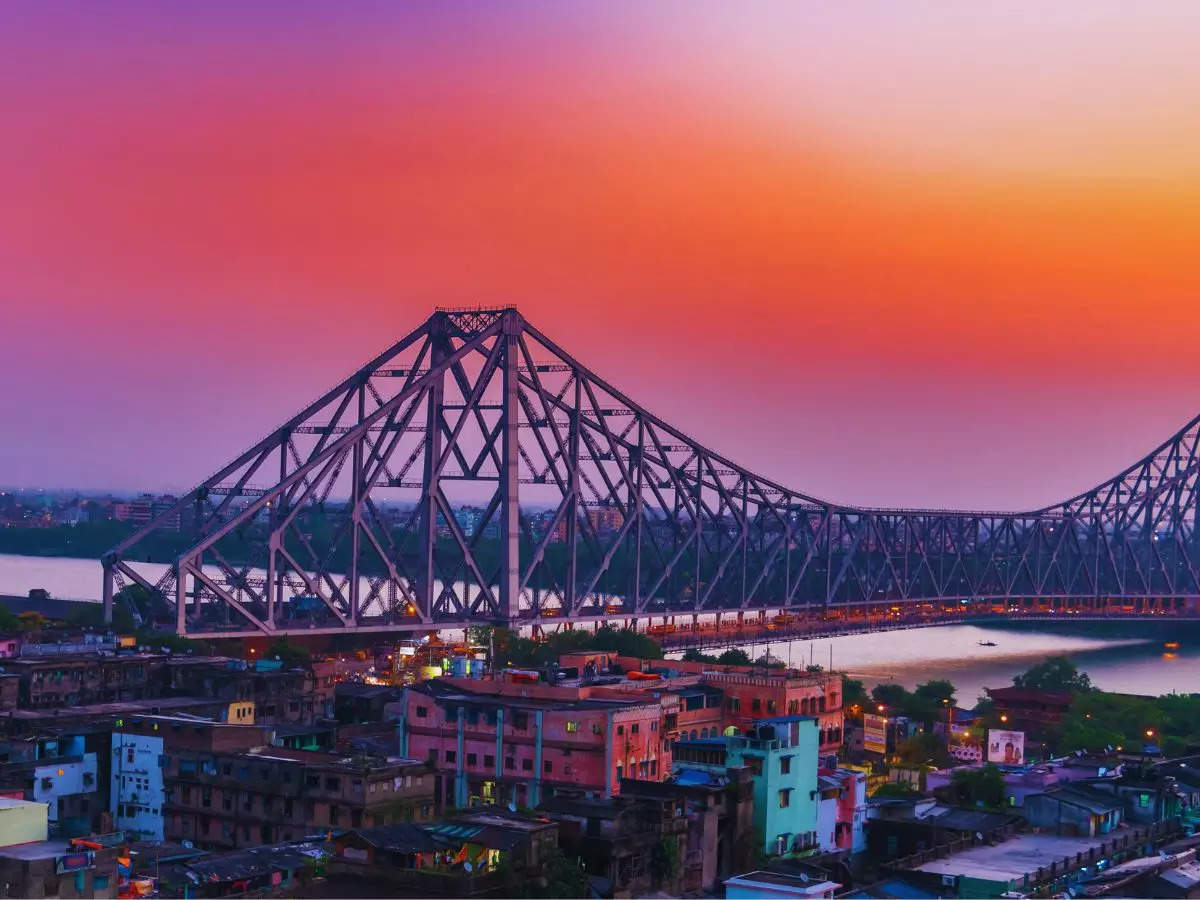 Kolkata’s iconic Howrah Bridge to shut for maintenance on these dates