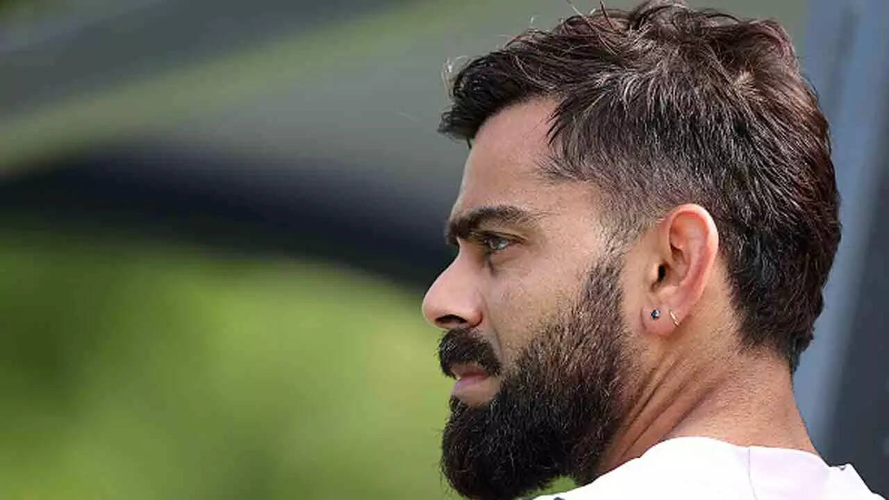 Virat Kohli asks social media fans to stop trolling