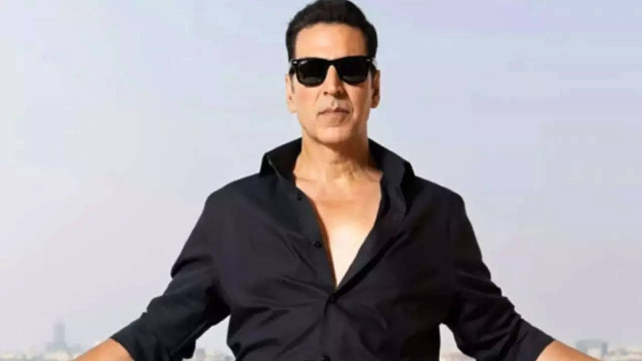 Akshay breaks silence on his fees per movie