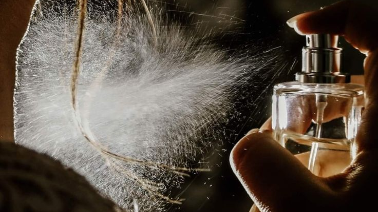 Perfume spray
