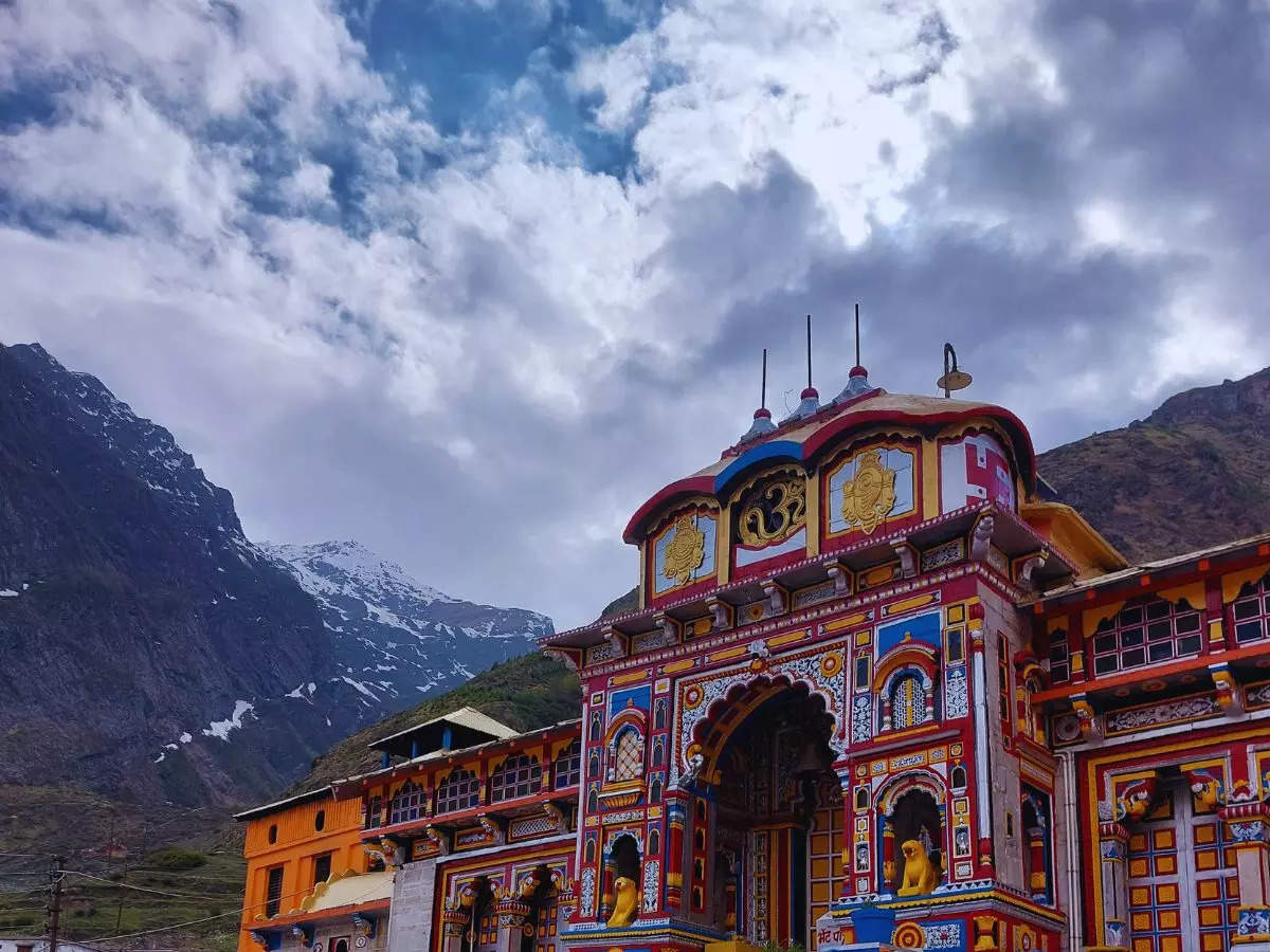 Uttarakhand: Badrinath Dham shut its doors for winter