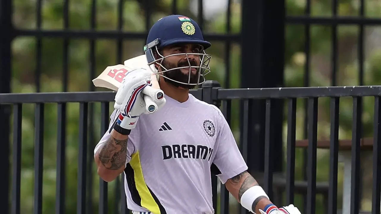 Virat Kohli set to go past Rahul Dravid