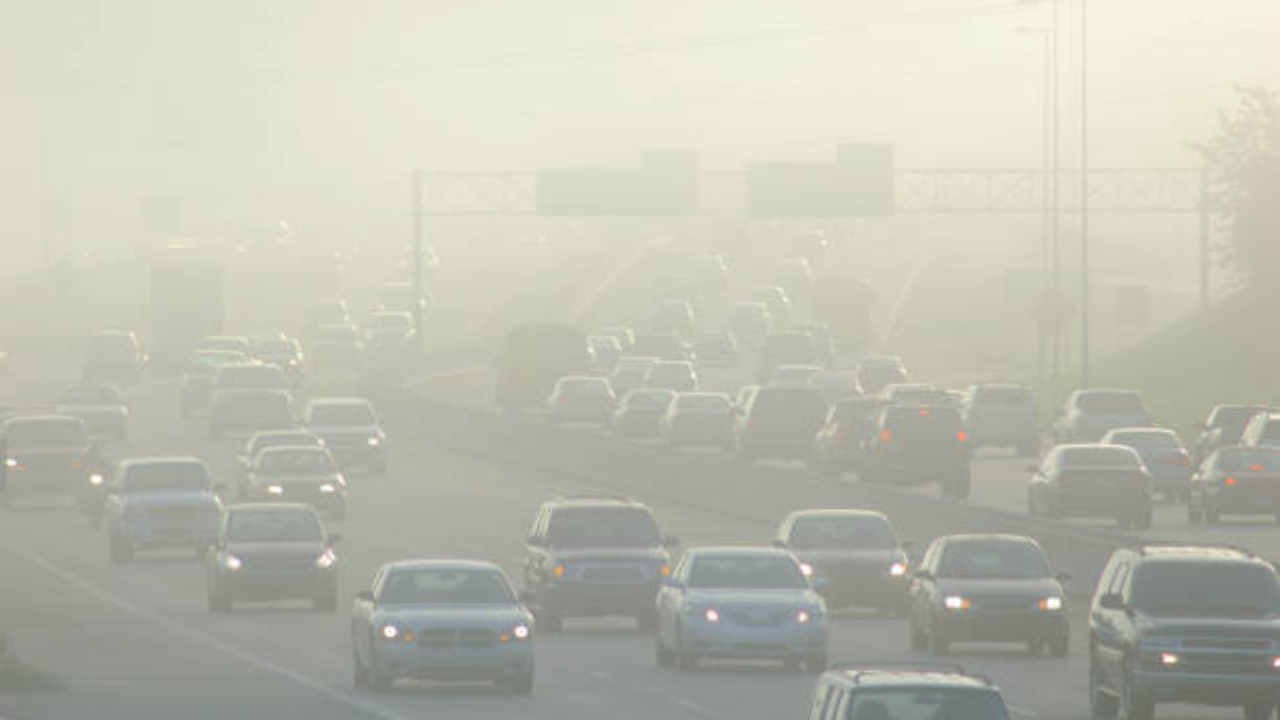 How to monitor heart health during smog season