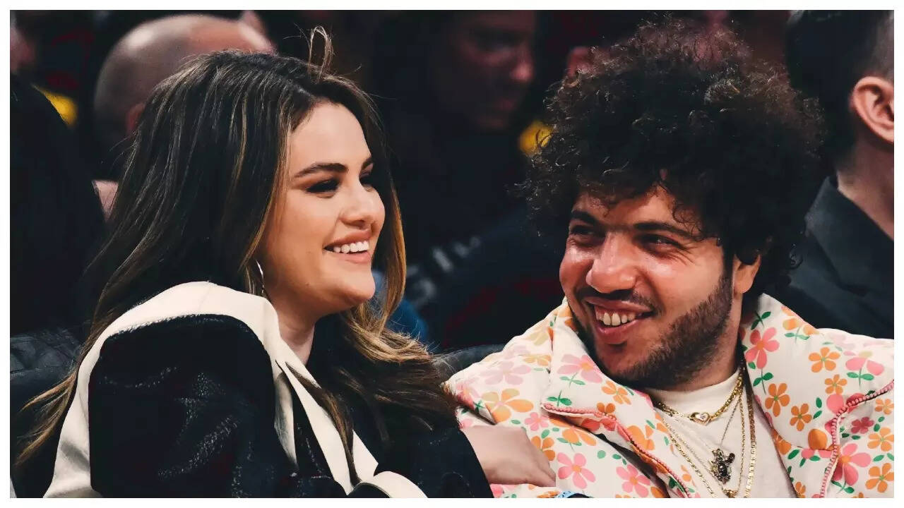 Fans ask Selena to 'rethink' romance with Benny