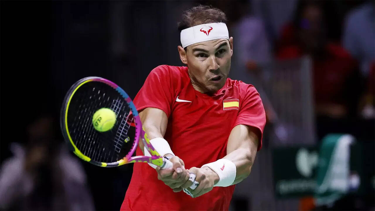 Nadal loses first set against Botic van de Zandschulp