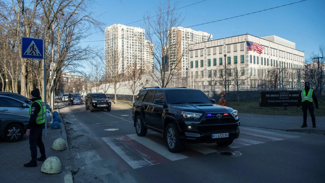 US embassy shuts down in Kyiv over likely 'significant air attack'