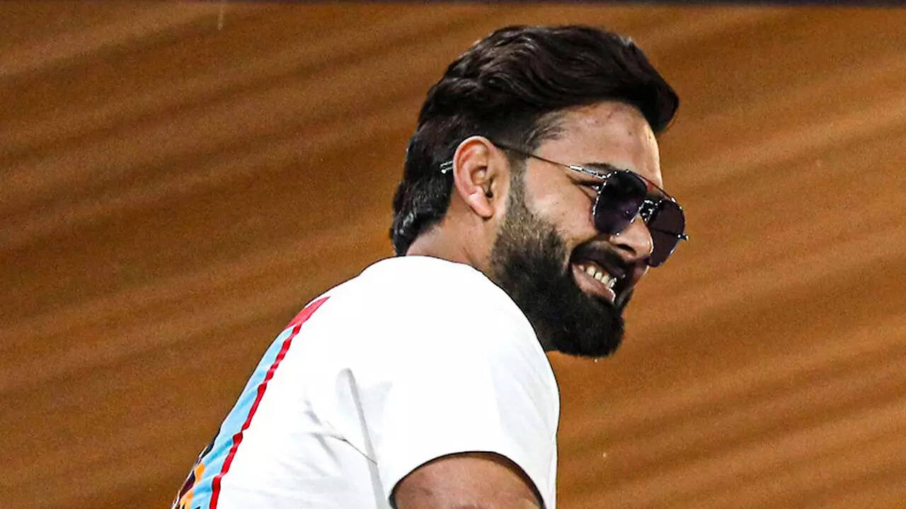 EXCLUSIVE | Rishabh Pant should get Rs 25-30 crore in IPL Auction: Suresh Raina