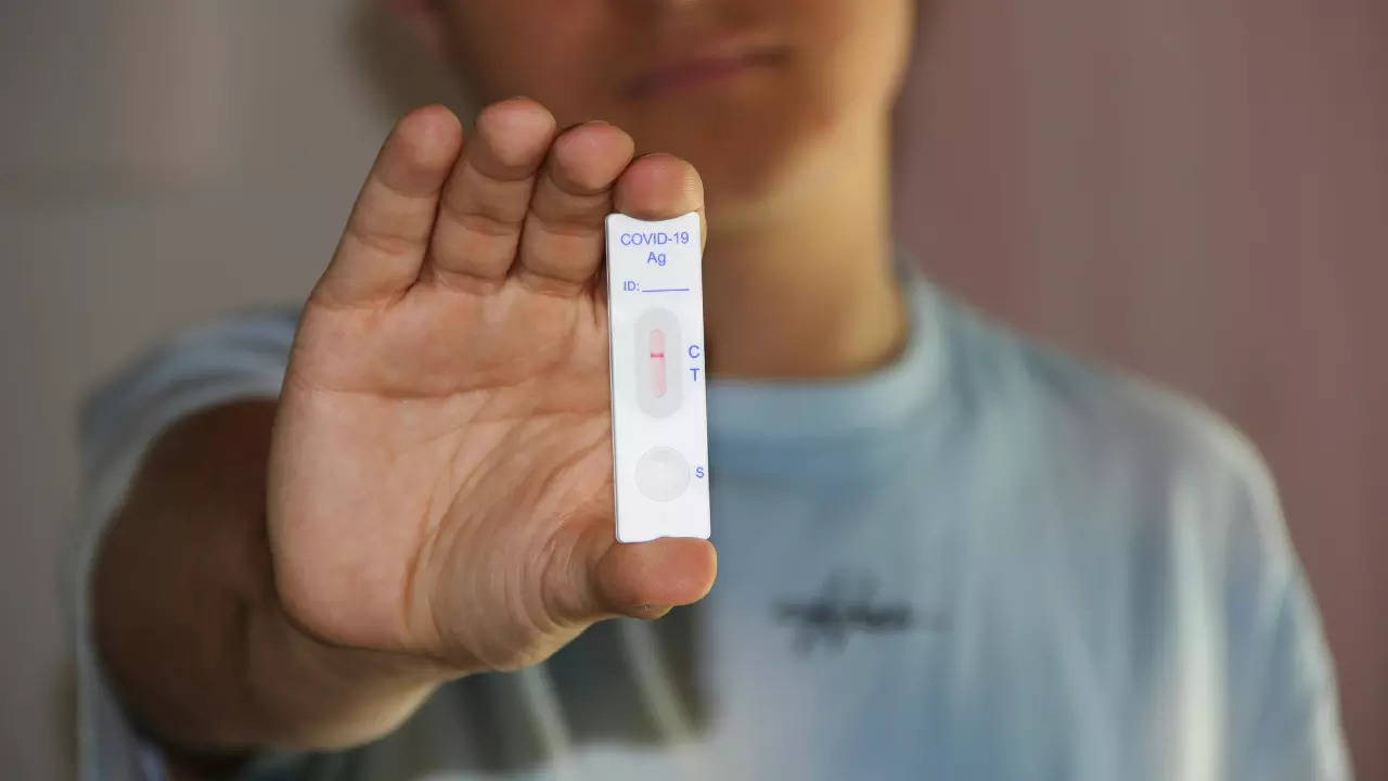 At-home test kit can tell you if it's flu or COVID thumbnail