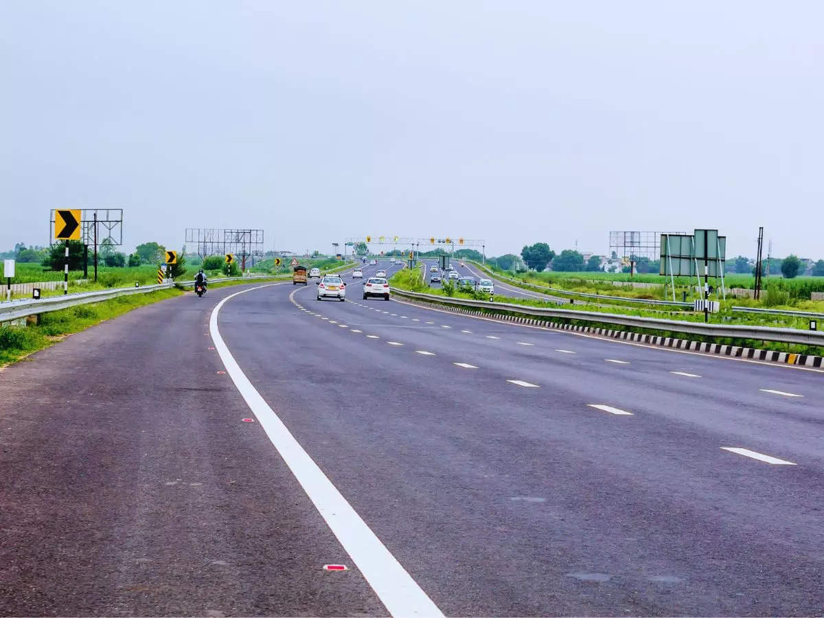 Travel from Delhi to Golden Temple, Vaishno Devi via the newly opened expressway