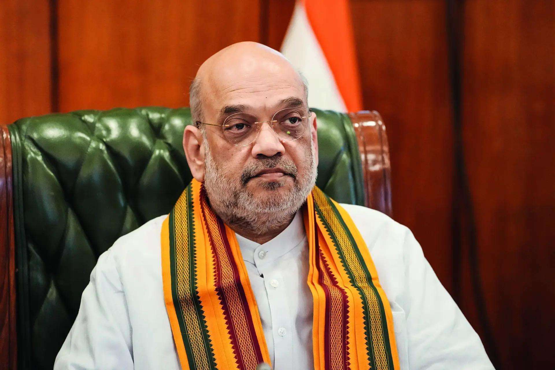 Amit Shah ticks off Delhi police over rising crime