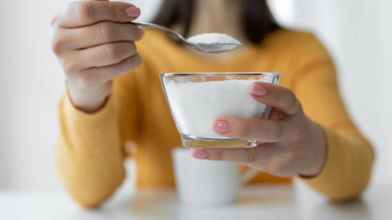 THIS is the right time to eat sugar: Know when it can be your best ally