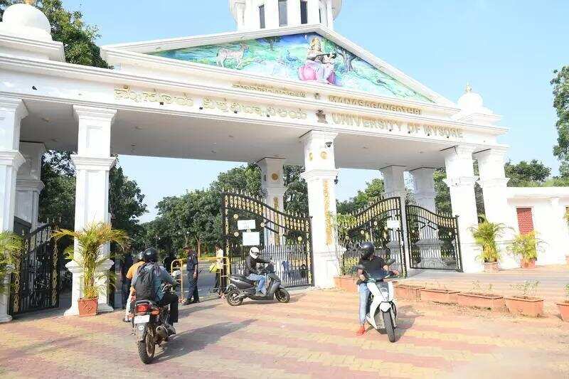 FAFSA form for 2025-26 released: Application process and key things to keep in mind while applying