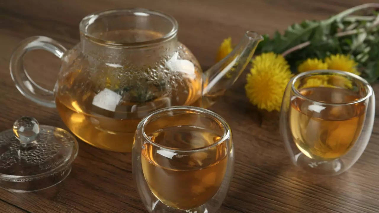 Sip dandelion tea to shed belly fat