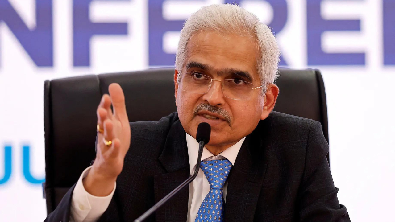 RBI Governor Shaktikanta Das admitted to hospital