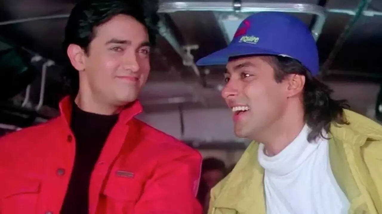 Santoshi clears Andaz Apna Apna was NOT a flop