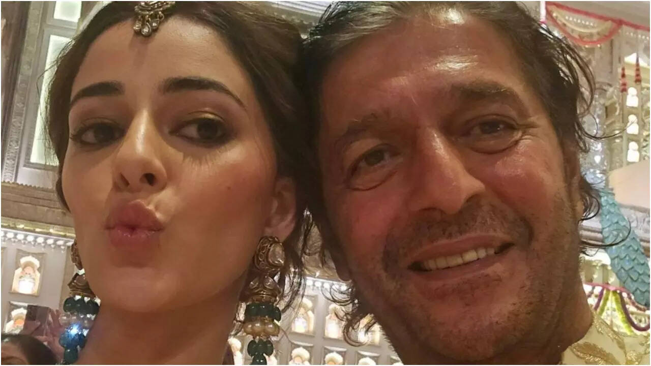 Ananya urges Chunky to delete Instagram