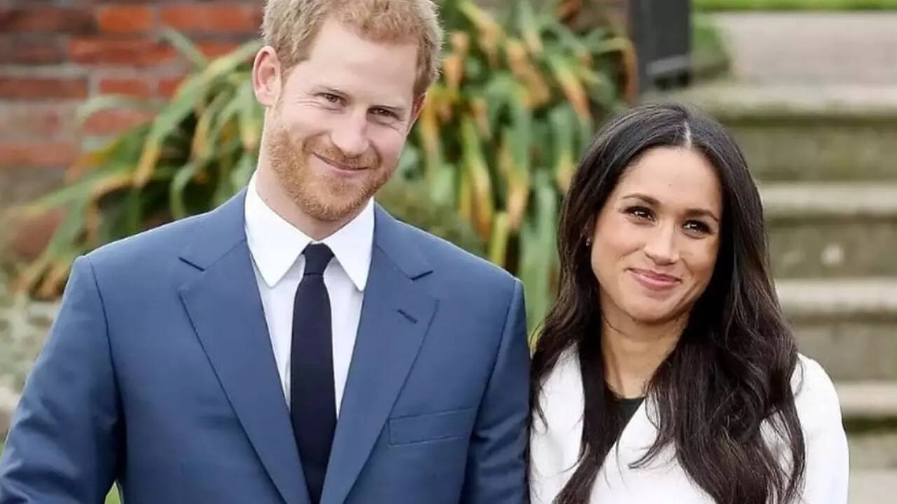 Meghan reacts to conducting a solo thanksgiving