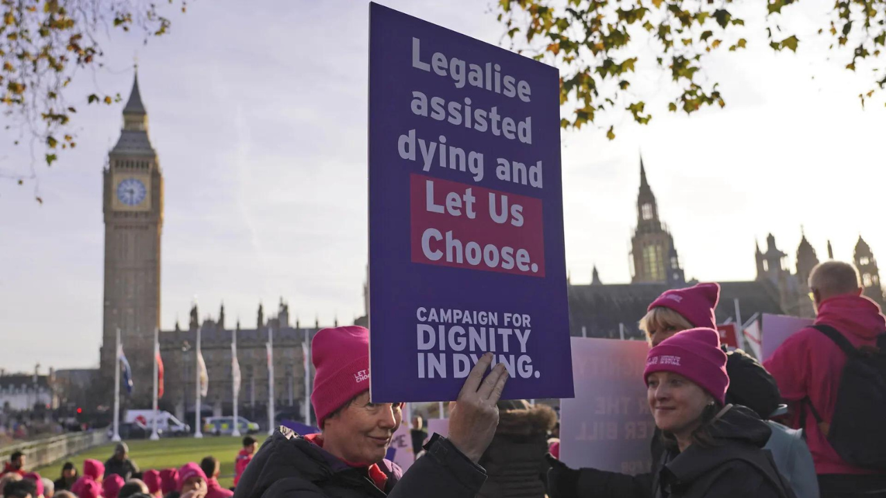 UK moves towards legalising ‘euthanasia’ as lawmakers give initial approval